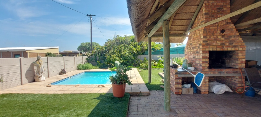 5 Bedroom Property for Sale in Gouritsmond Western Cape